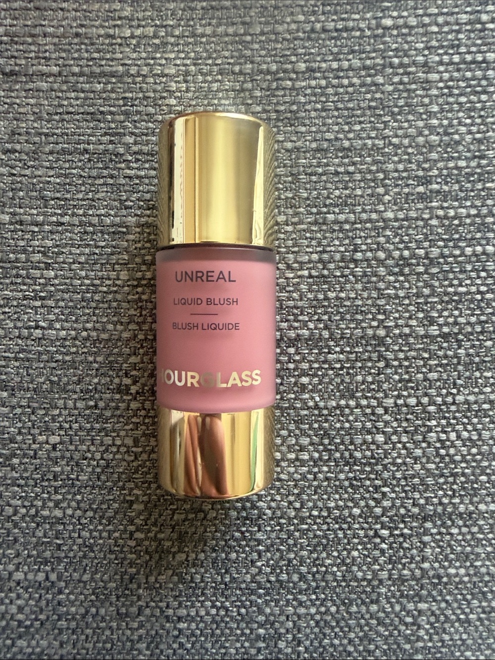 Hourglass Unreal Liquid Blush - Scene